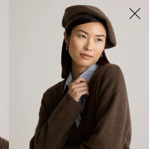 Quince Mongolian Cashmere benet brown  NWT in packaging